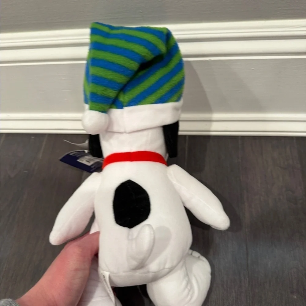 NWT Peanuts Snoopy Christmas Plush with Red Scarf-Charlie Brown